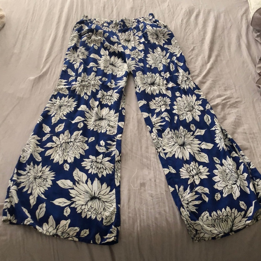 Flowy blue comfy casual pants